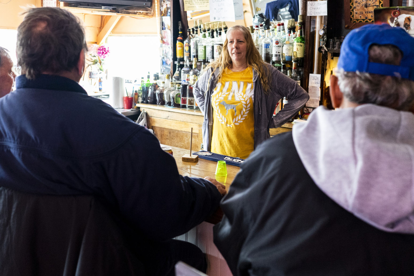 As neighborhood bars disappear, Colesante’s taps its sense of community for survival
